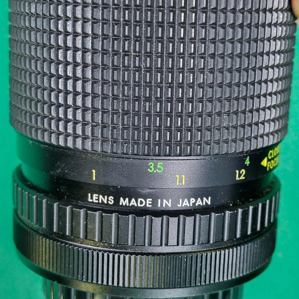 Deitz 135mm MC Zoom 1:2.8 Camera Lens Canon FD Mount‎ With Case No. 815359